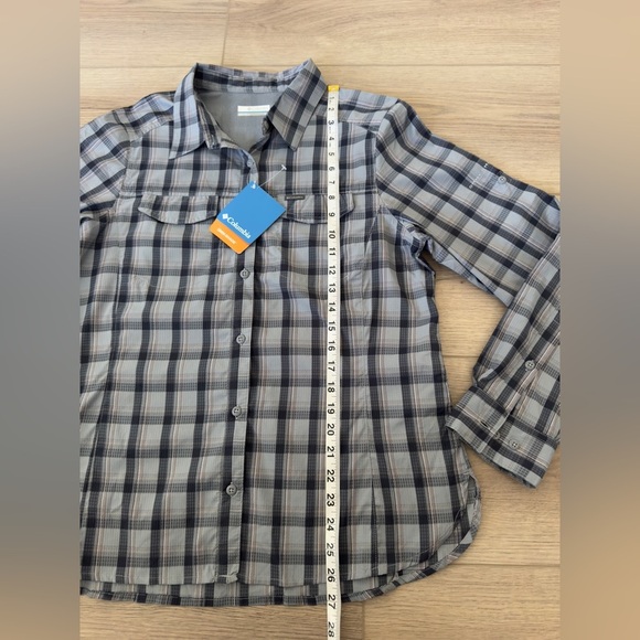 Columbia Black and Gray Checkered Shirt - Picture 2 of 9